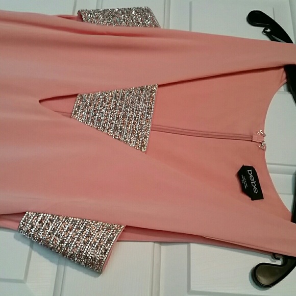 Dress - Picture 4 of 4